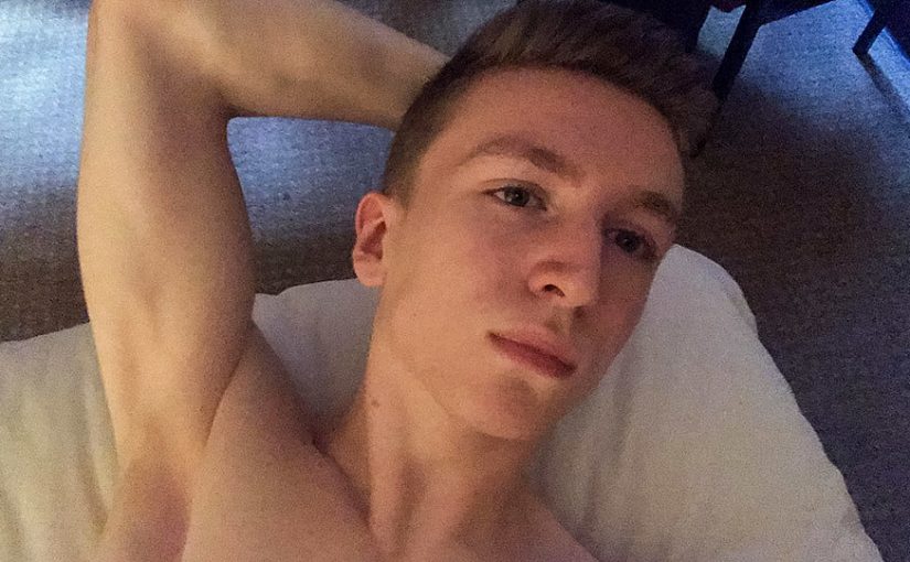 Ass Play & Cum On His Abs – Alexander Light